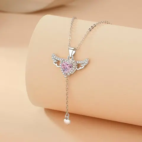 Love Wings Heart taqinchog‘i yurak va qanotlar dizayni bilan