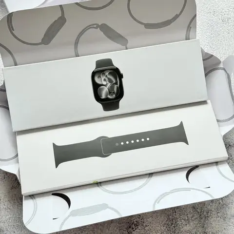 Apple Watch 49 mm aqlli soati
