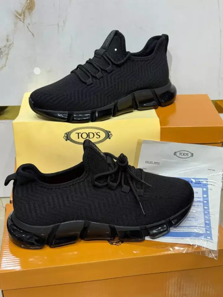 Подошва мужских кроссовок Tods