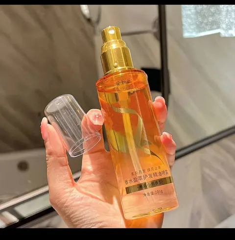 Keratin soch spreyi: sochni tezda tekislaydi va yaltiroq qiladi