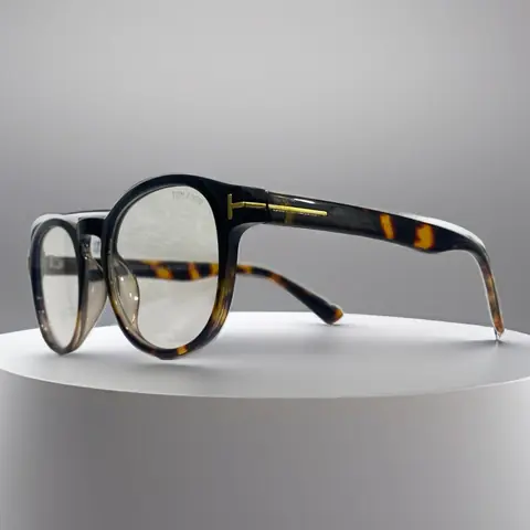 Tom Ford klassik tortoise rangli quyoshdan saqlovchi ko‘zoynak