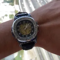 Patek Filip uslubidagi gerbli qo‘l soati — rasm 2