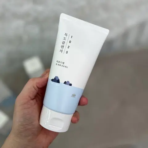 1025 Dokdo Cleanser yuz tozalovchi geli