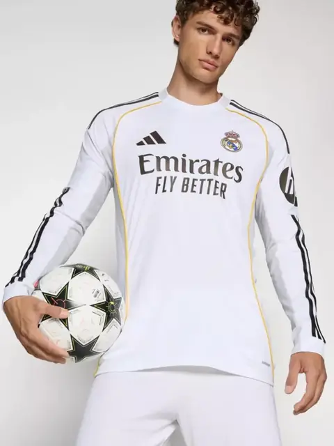 Uzun yengli futbol formasi Real Madrid